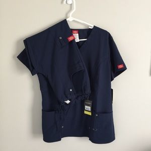 NWT Women's Dickies Navy Blue Scrub Set